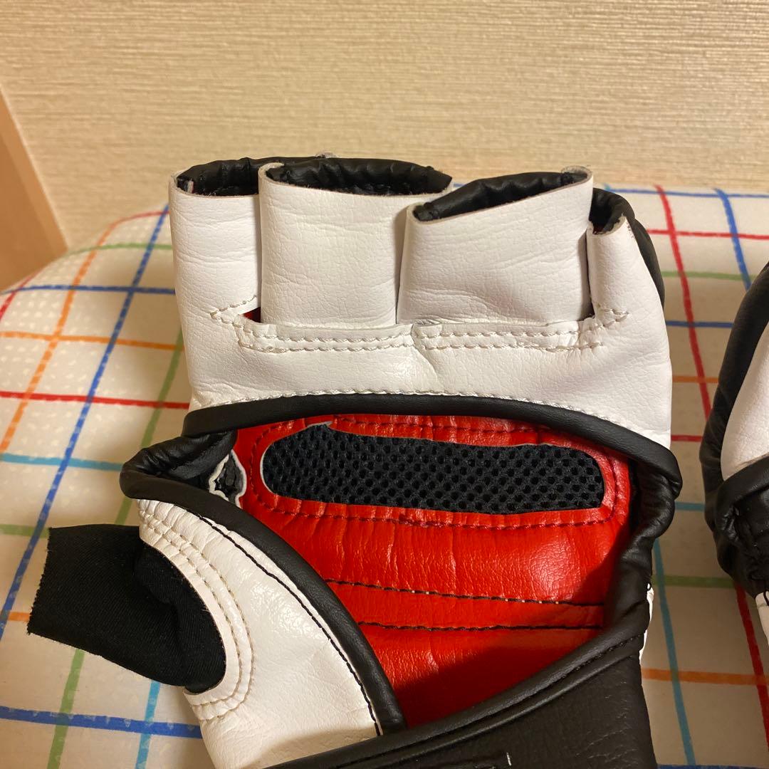 ISAMI MMAグローブ Sサイズ　総合格闘技 ①