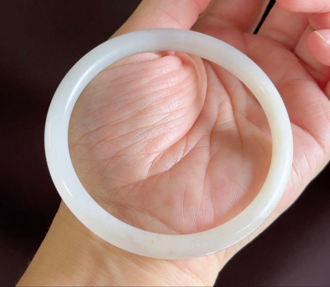 天然石 和田玉灰白玉 バングル（番号A4808）