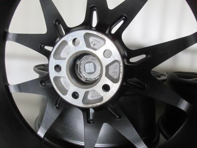 RAYS VERSUS VV21S 19インチ (APJ) 日本製 4本SET