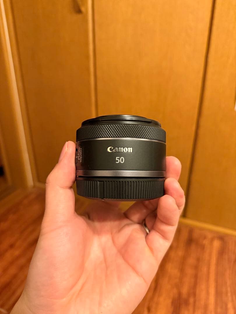 【美品】Canon RF50mm f1.8 stm（レンズフード、フィルター付）