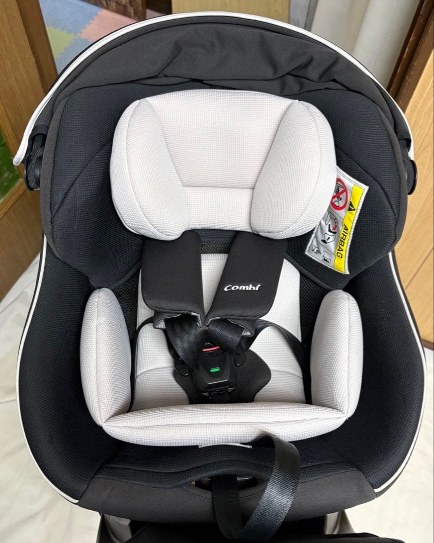 コンビ チャイルドシート クルムーヴスマートISOFIX エッグショック neo