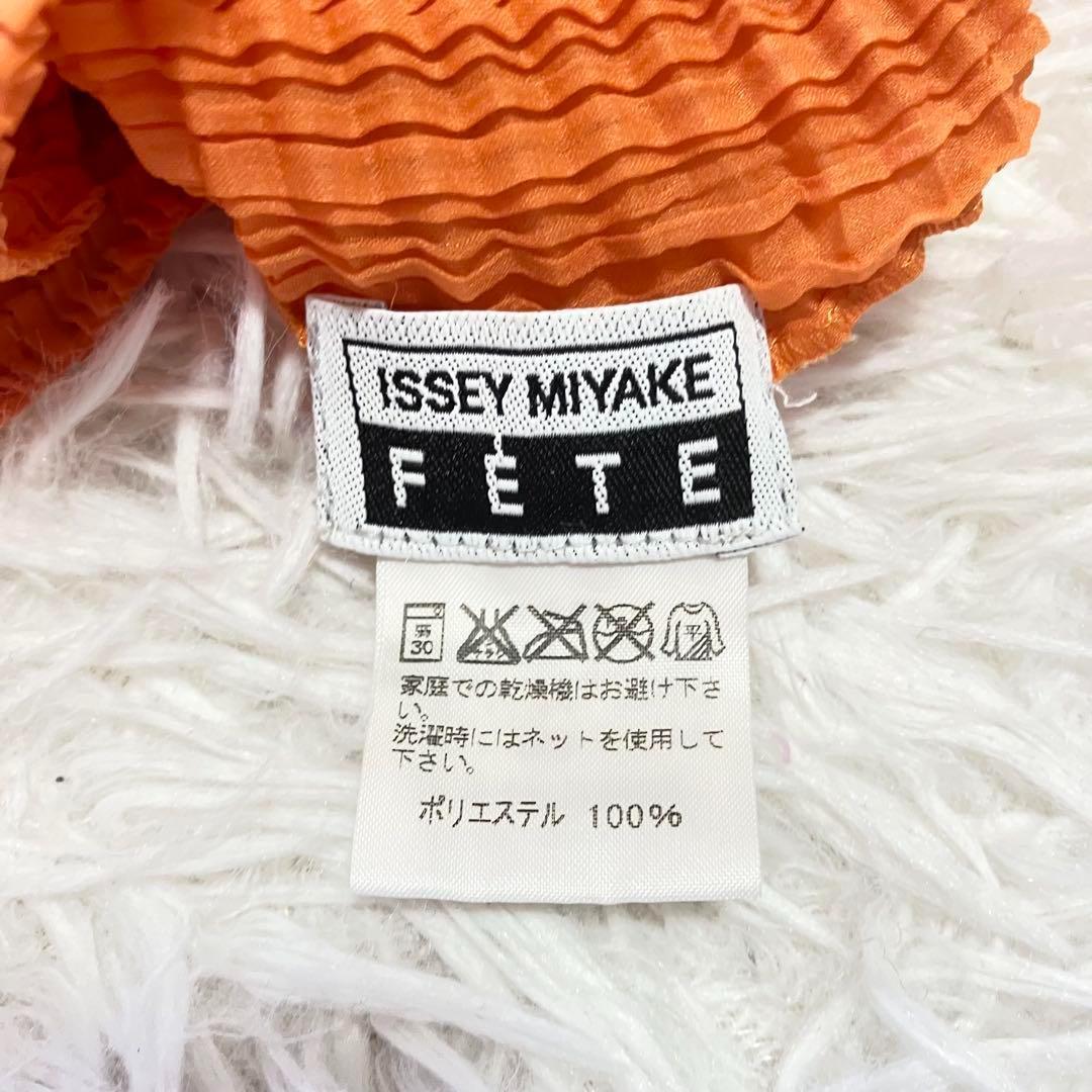 美品 ISSEY MIYAKE FETE ハイネックカットソー プリーツ M