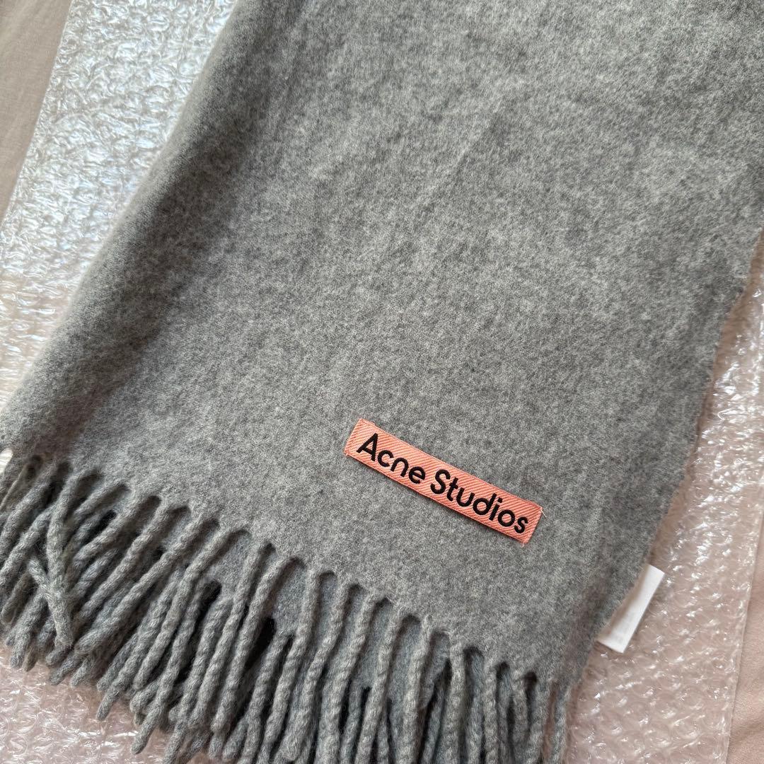 Acne Studios マフラー ライトグレーメランジ