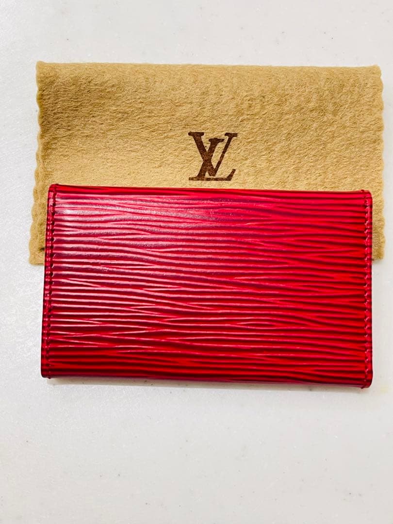 Louis Vuitton エピレザー 赤キーケース 保存袋付き