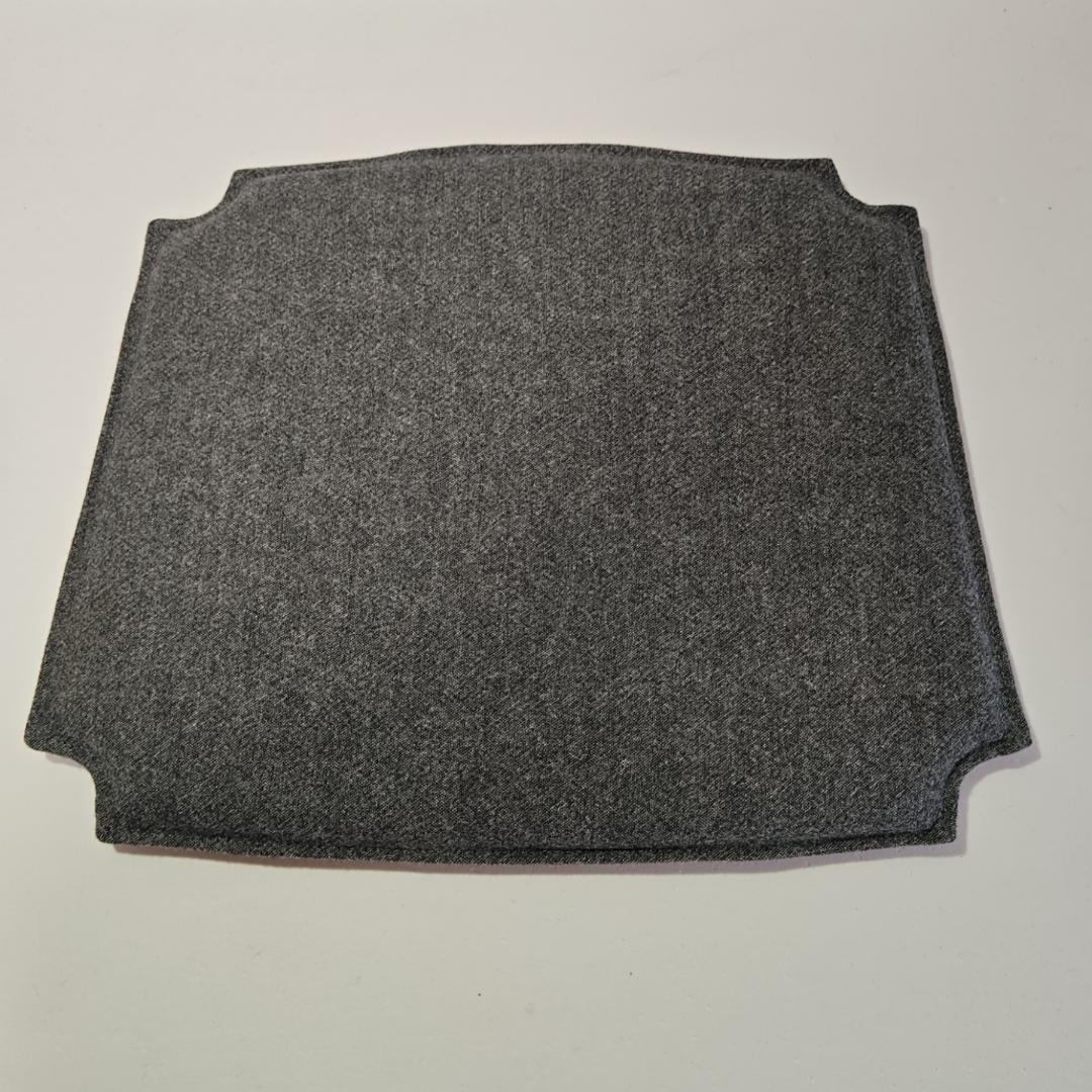 CH24 Yチェア専用 シートクッション　クヴァドラ／メランジェナップ