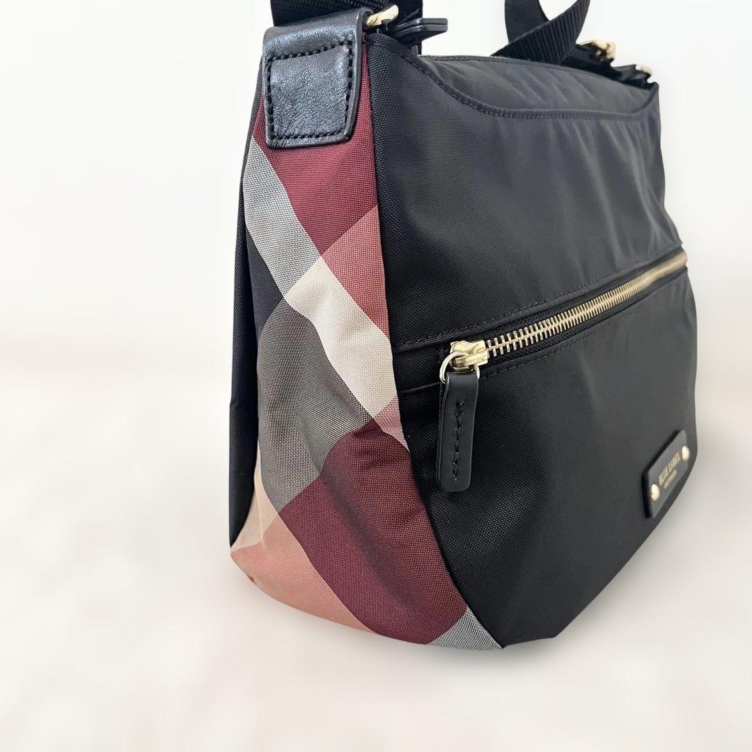 【美品】BLUE LABEL レッドチェック　ショルダーバッグ　ブラック