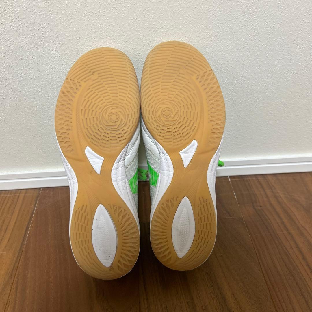 ミズノ　MORELLA β フットサルシューズ　25.0