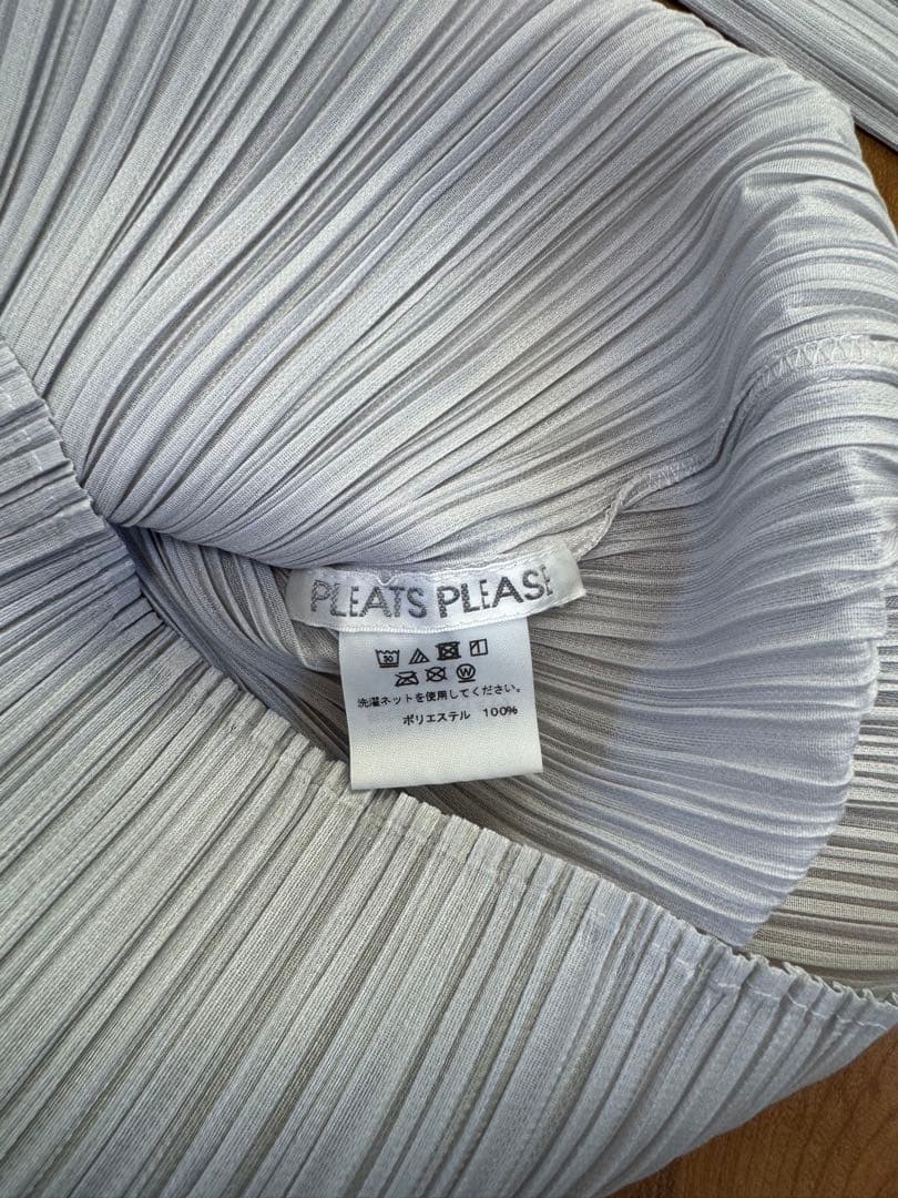 美品 PLEATS PLEASE ハイネック 長袖トップス