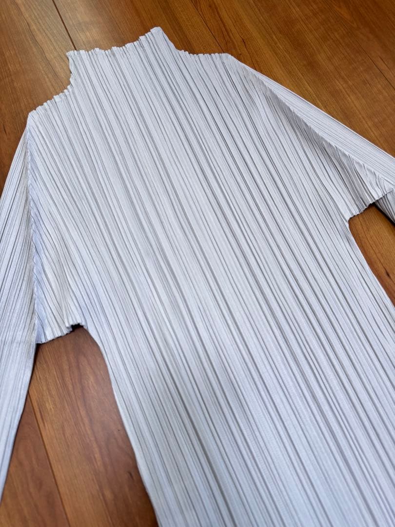 美品 PLEATS PLEASE ハイネック 長袖トップス