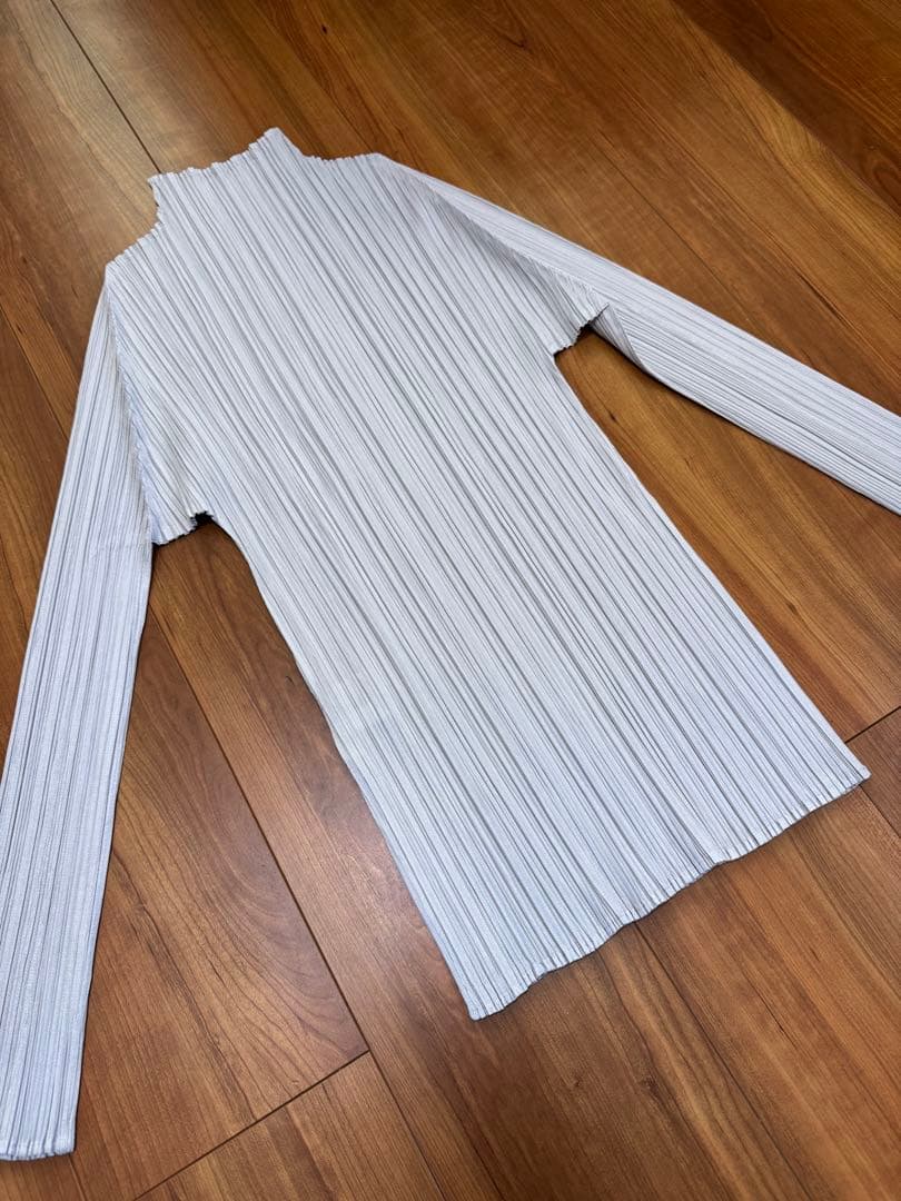 美品 PLEATS PLEASE ハイネック 長袖トップス