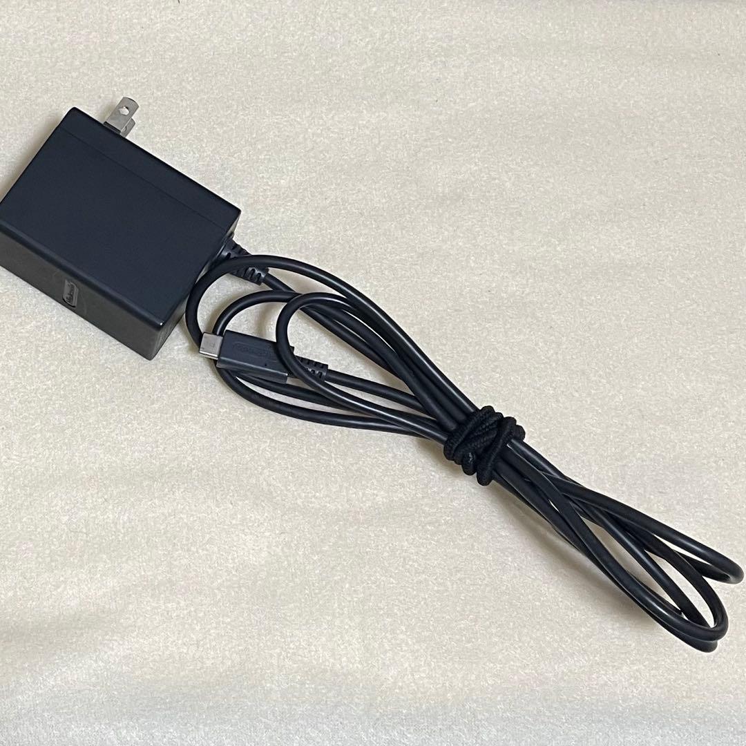 Nintendo Switch Light 本体