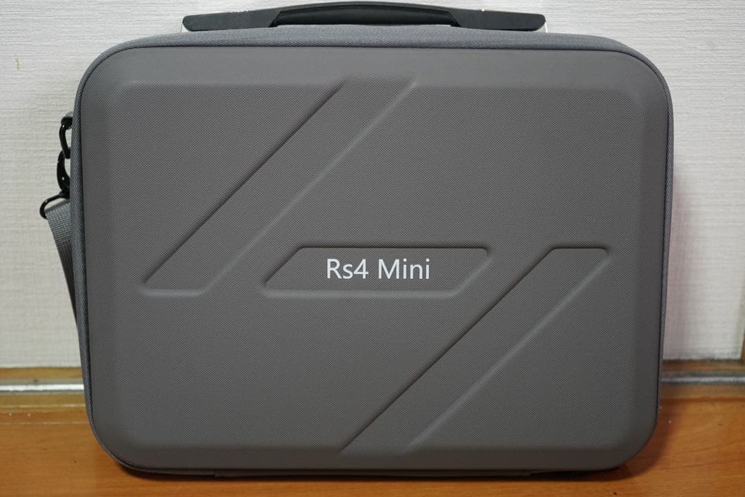 DJI RS 4 Mini コンボ　【ケース付き】