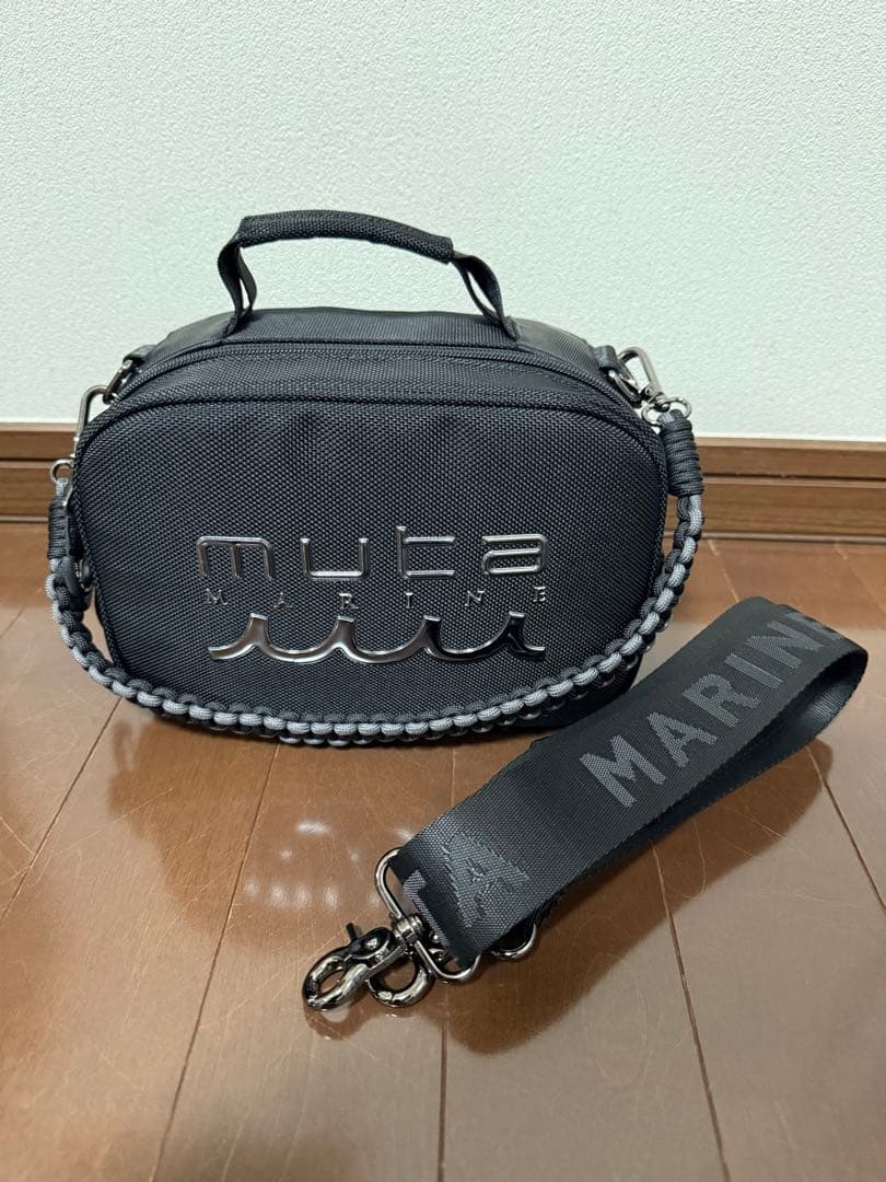 muta ムータ　KIDS ミニポーチバッグ　ブラック