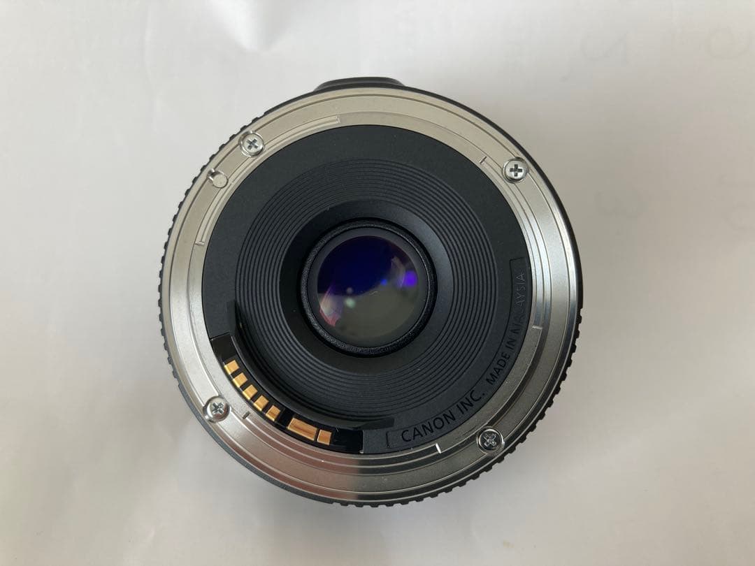 Canon EF 40mm f/2.8 STM レンズ