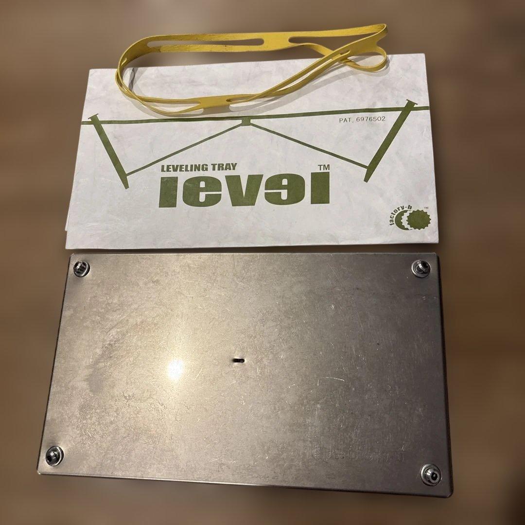 LEVEL レベル　超軽量　UL チタンテーブル