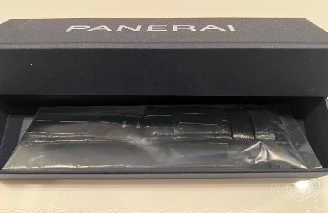 【値下げ】美品〜PANERAI パネライルミノール44㎜用アリゲーターストラップ