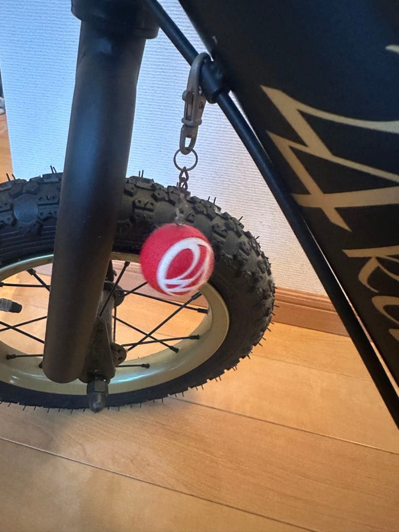 24karats ブラック バランスバイク 12インチ