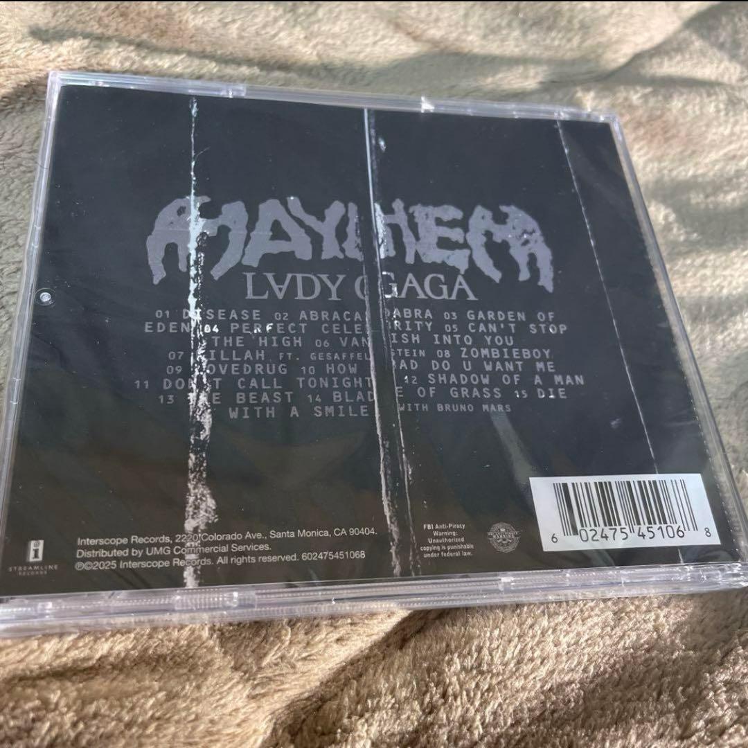 レディーガガ Lady Gaga Mayhem CD直筆サイン カード付き