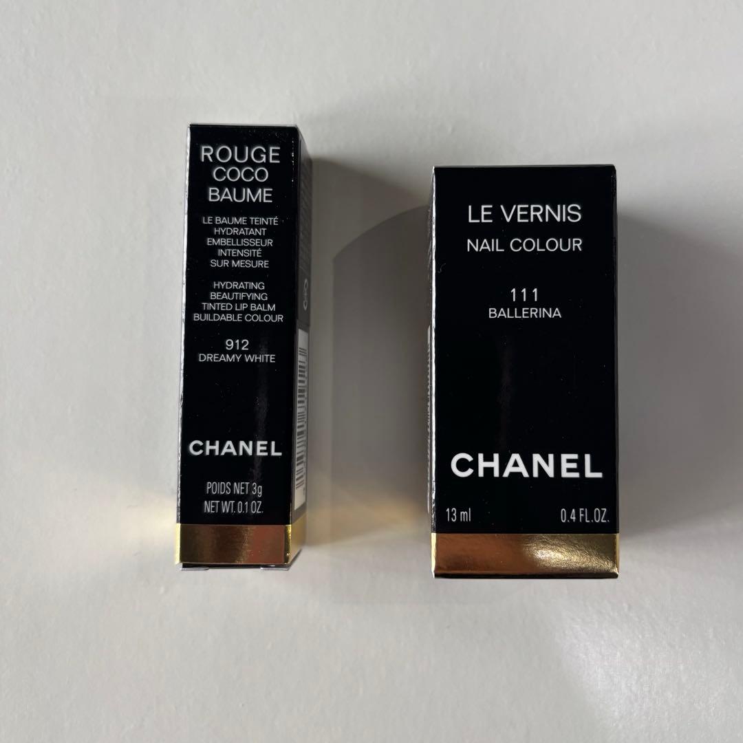 CHANEクリスマス 2025 限定ポーチ付き