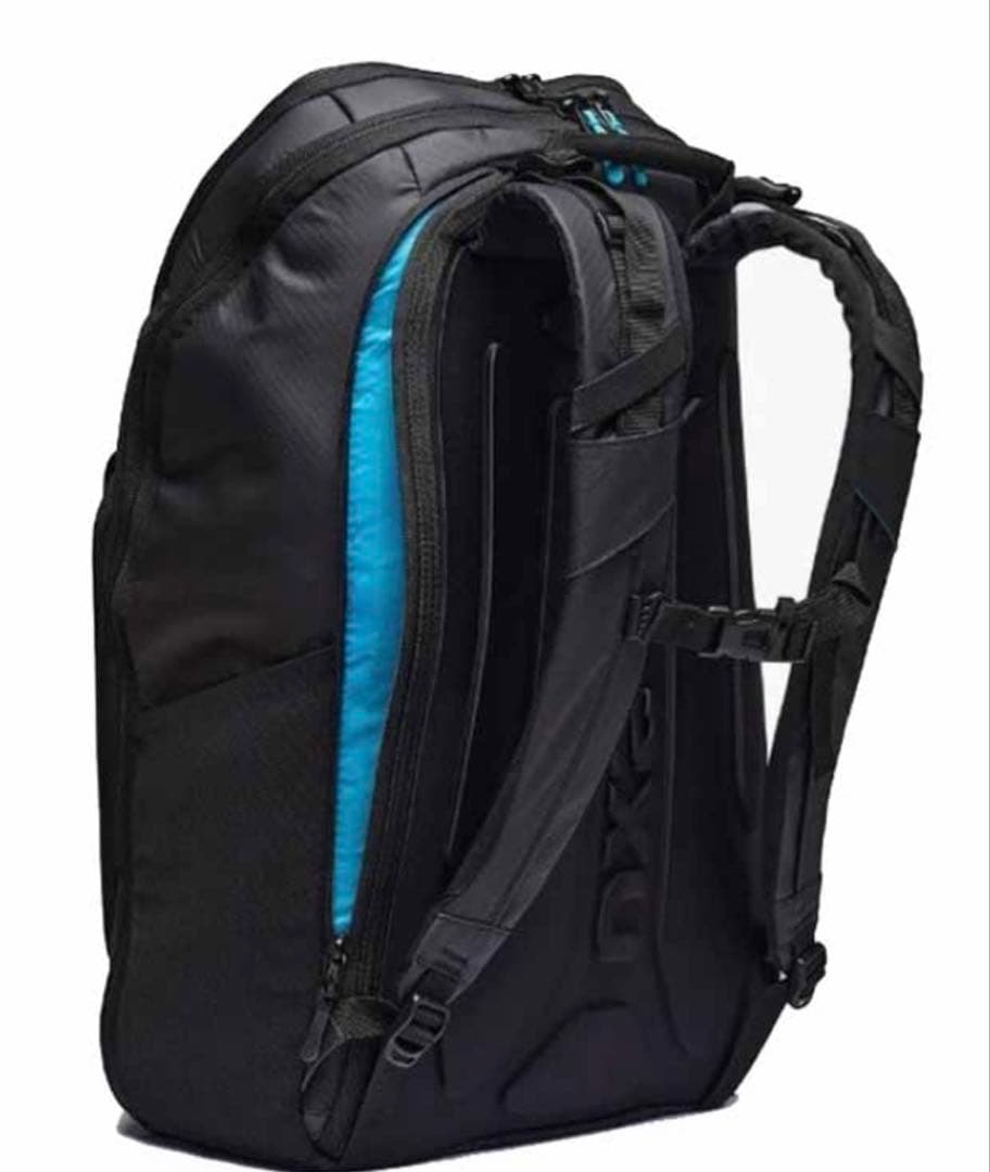 【新品】2XU トランジションバックパック