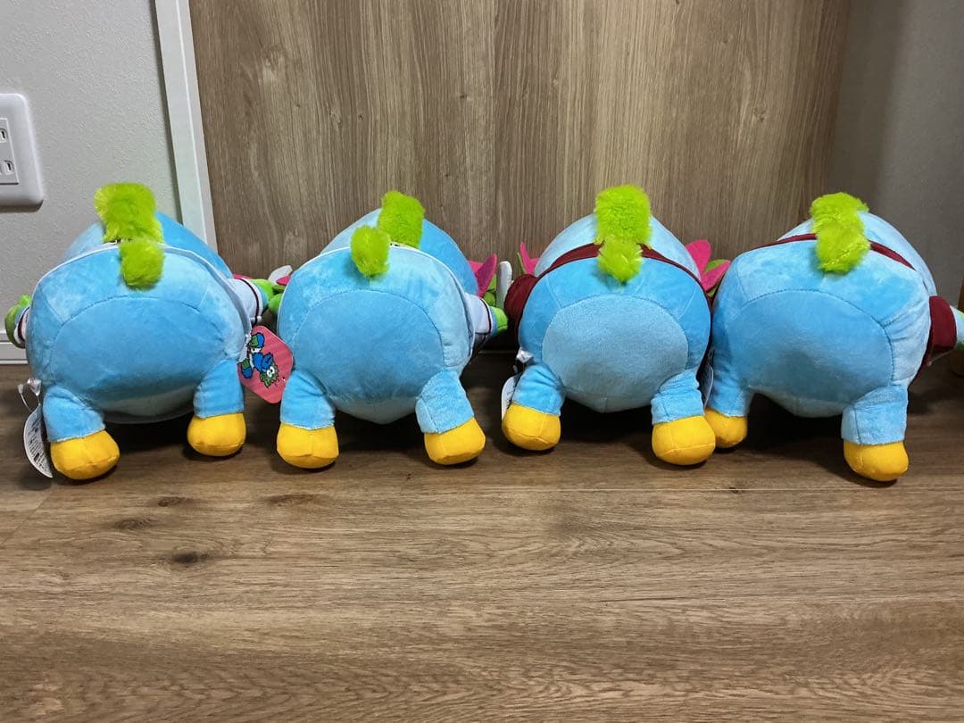 【送料無料・新品・4体セット】スライリーBIGぬいぐるみ〜ウインク〜 カープ