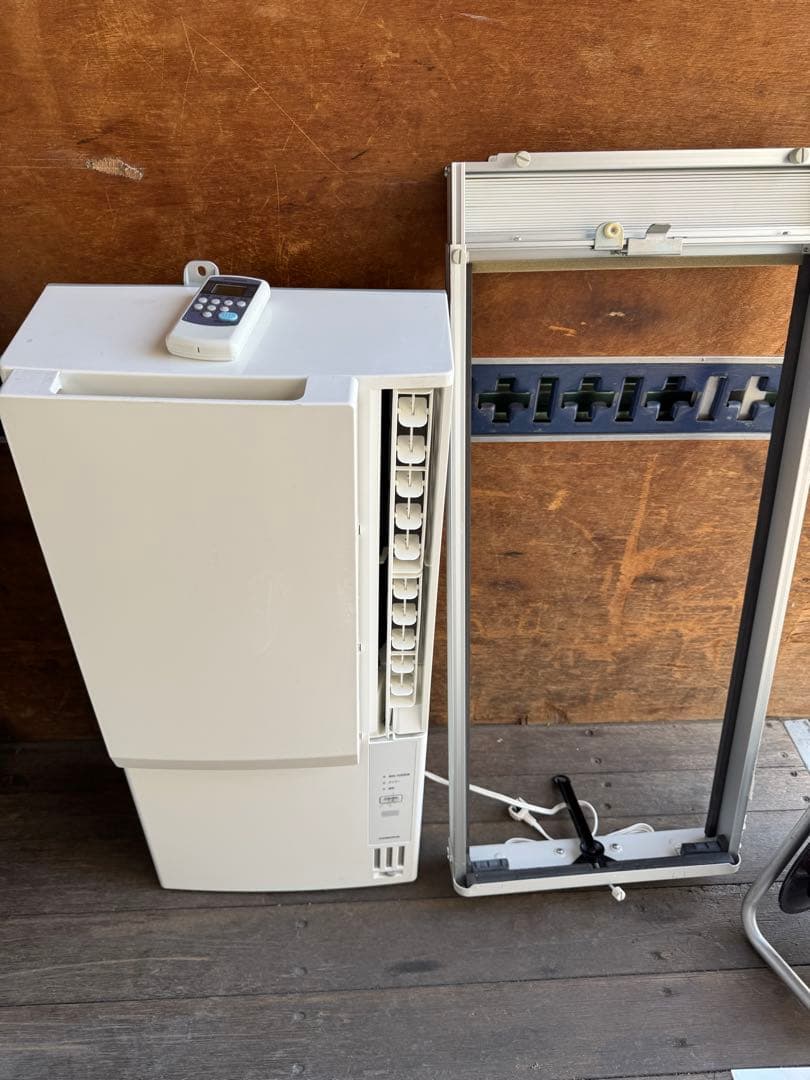 コロナ 窓エアコン ウインドエアコン CWH-A1823 2023年製