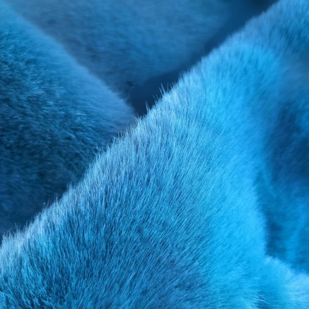 Munich フェイクファー ショートマフラー GM252G25 ブルー