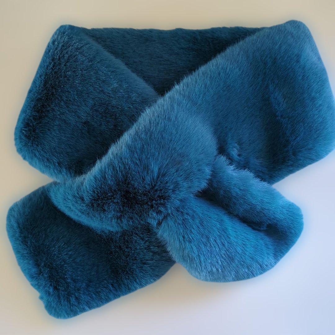 Munich フェイクファー ショートマフラー GM252G25 ブルー