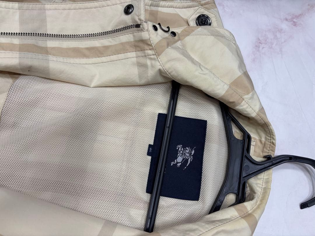 バーバリー　薄手トレンチ　ベルト付き　46チェック柄