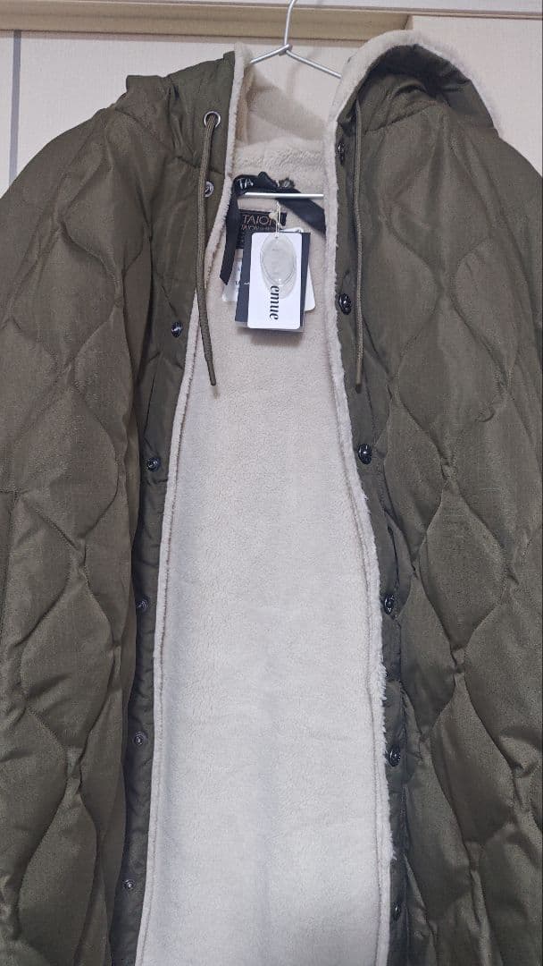 taion ミリタリーダウンケープ　カーキ