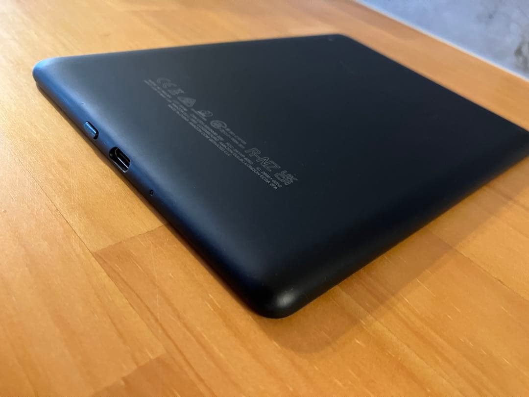 美品 Kinde Paperwhite 11世代 8GB 広告あり