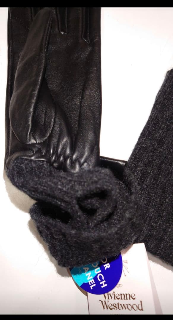 a*i様 ヴィヴィアンウエストウッド　手袋　レザー　21センチ　黒　レザーニット