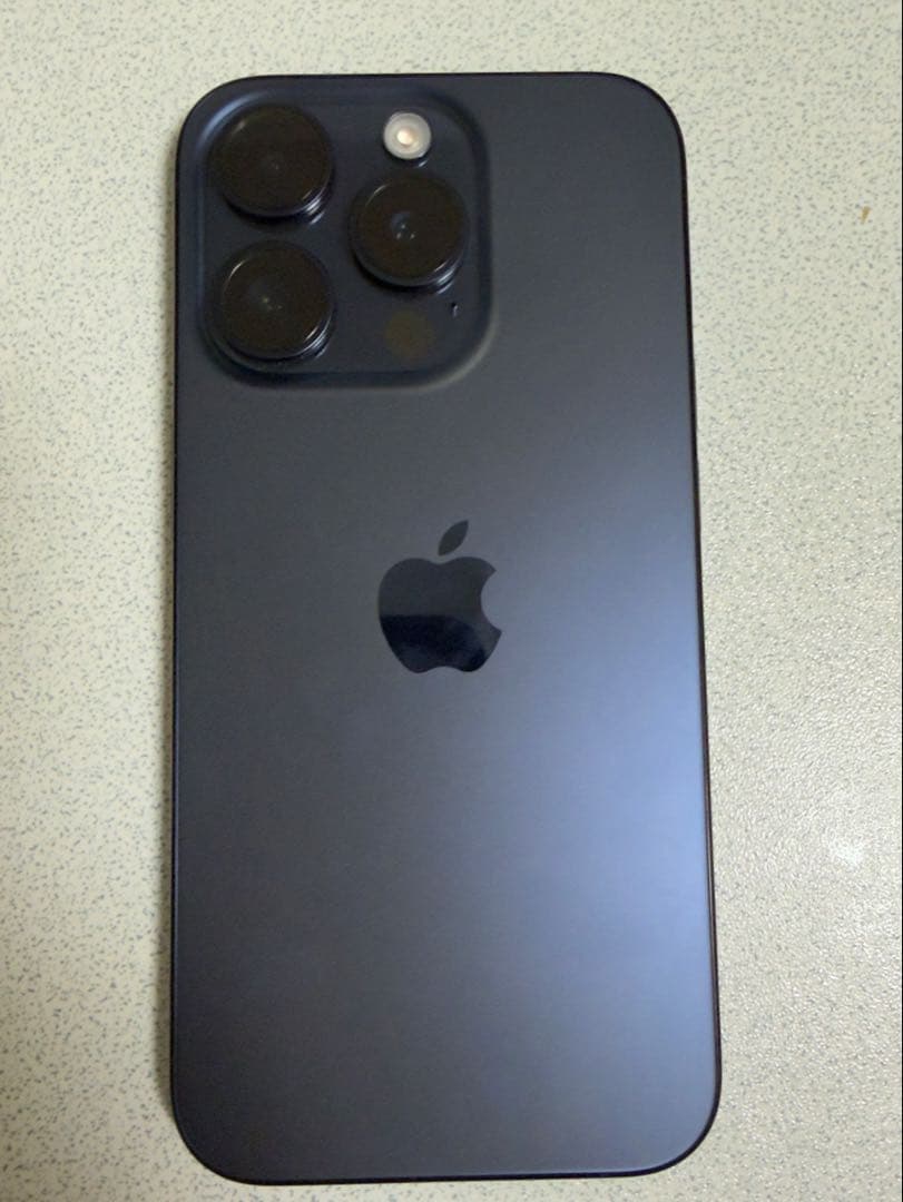 iPhone 15Pro 128GB本体 + ケース　フィルム付き