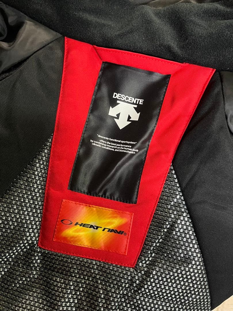 良好 デサント heatnaviメンズ スノボーウエア ジャケット 赤 サイズL