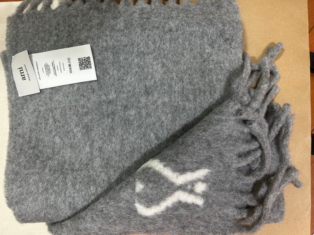 【新品】今季Ami DE COEUR マフラー　スカーフ　グレー QR付正規品