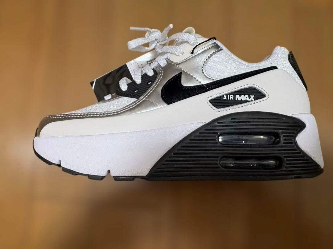 NIKE エアマックス90 lv8 IB0170-100
