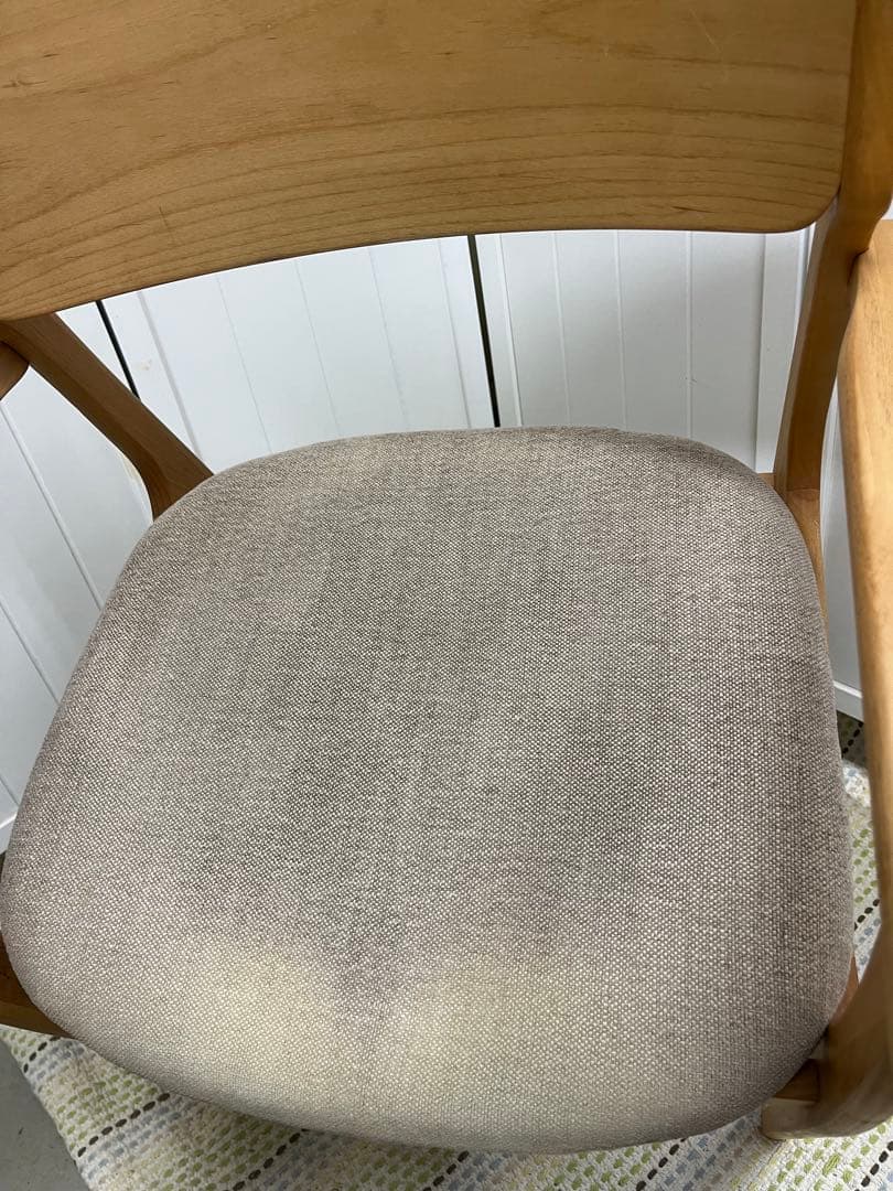 送料込み！モモナチュラル　ダイニングチェア　アームチェア　　北欧風　② MOMO