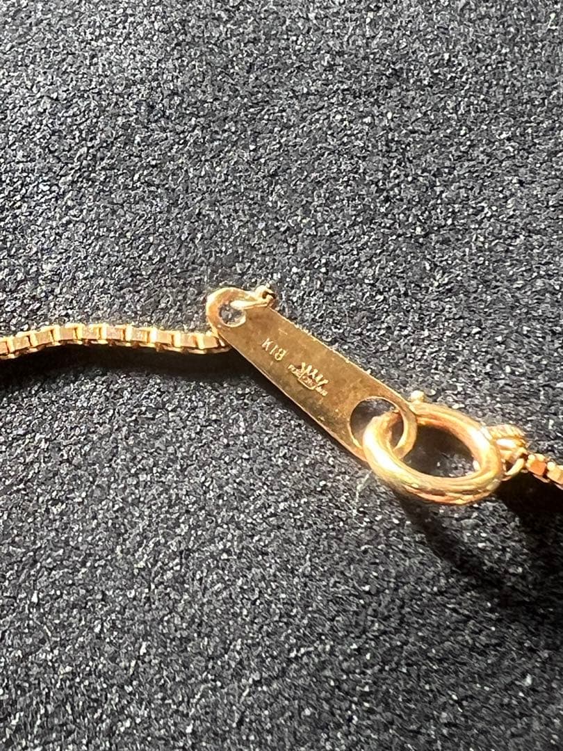 ダイアモンドトップ　ゴールドチェーンネックレス　k18