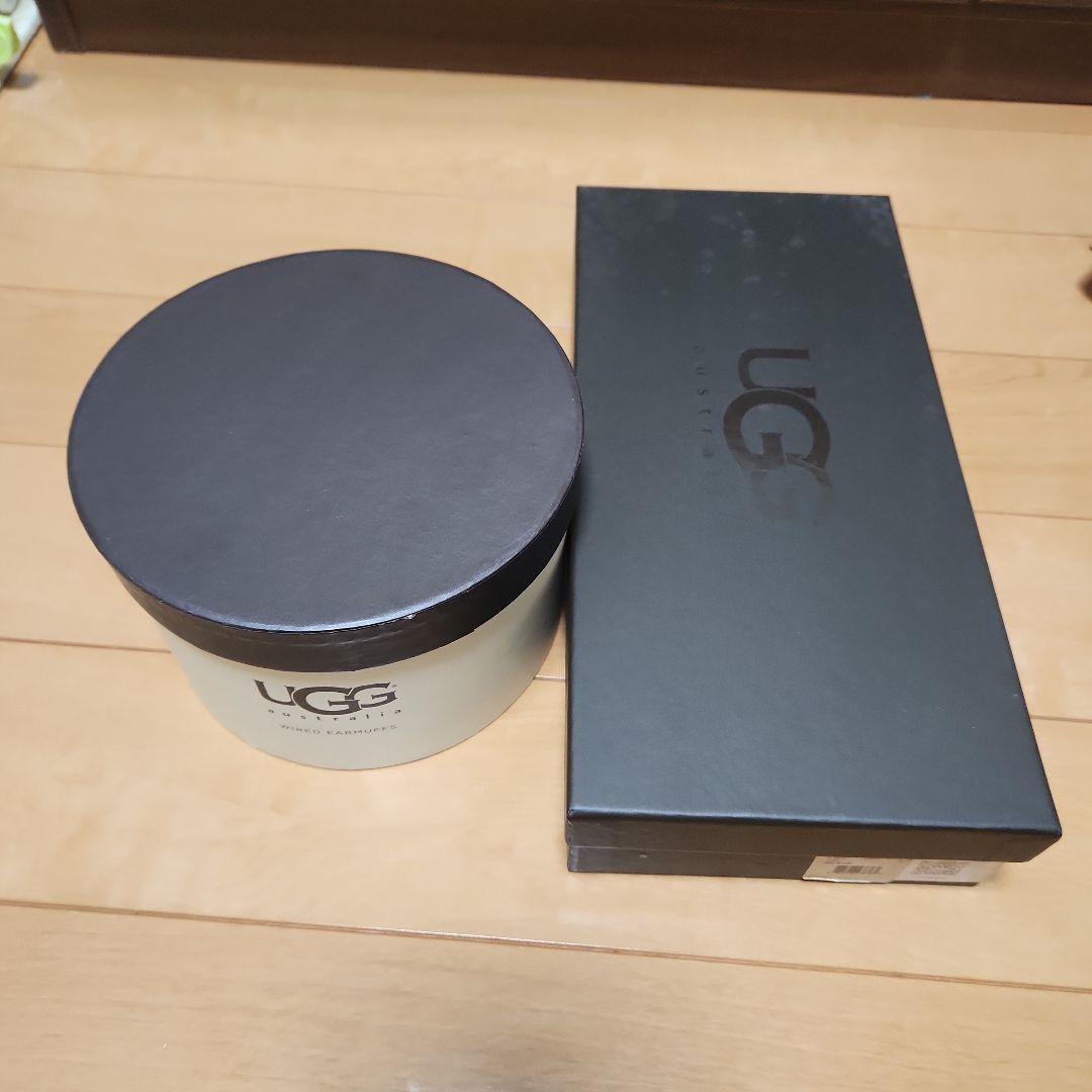 UGG　イヤーマフ　グローブ　セット