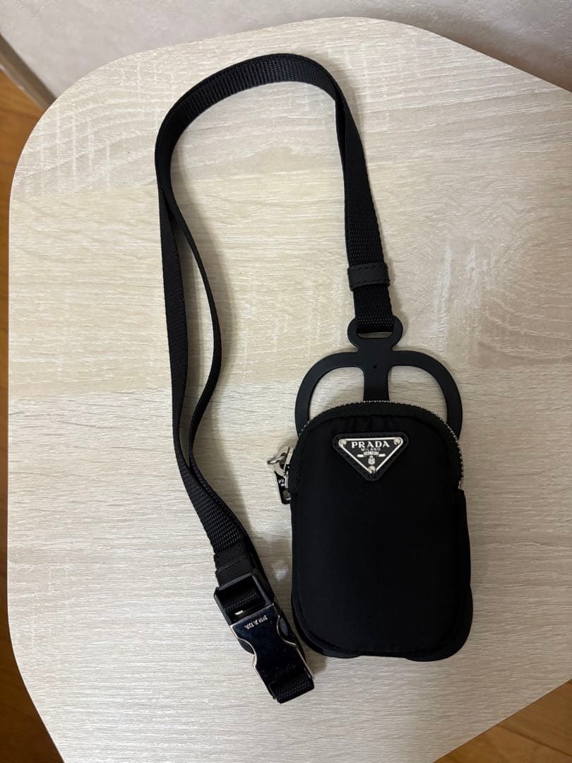 ✨美品✨PRADA スマートフォンケース ポーチ付き スマートフォンホルダー
