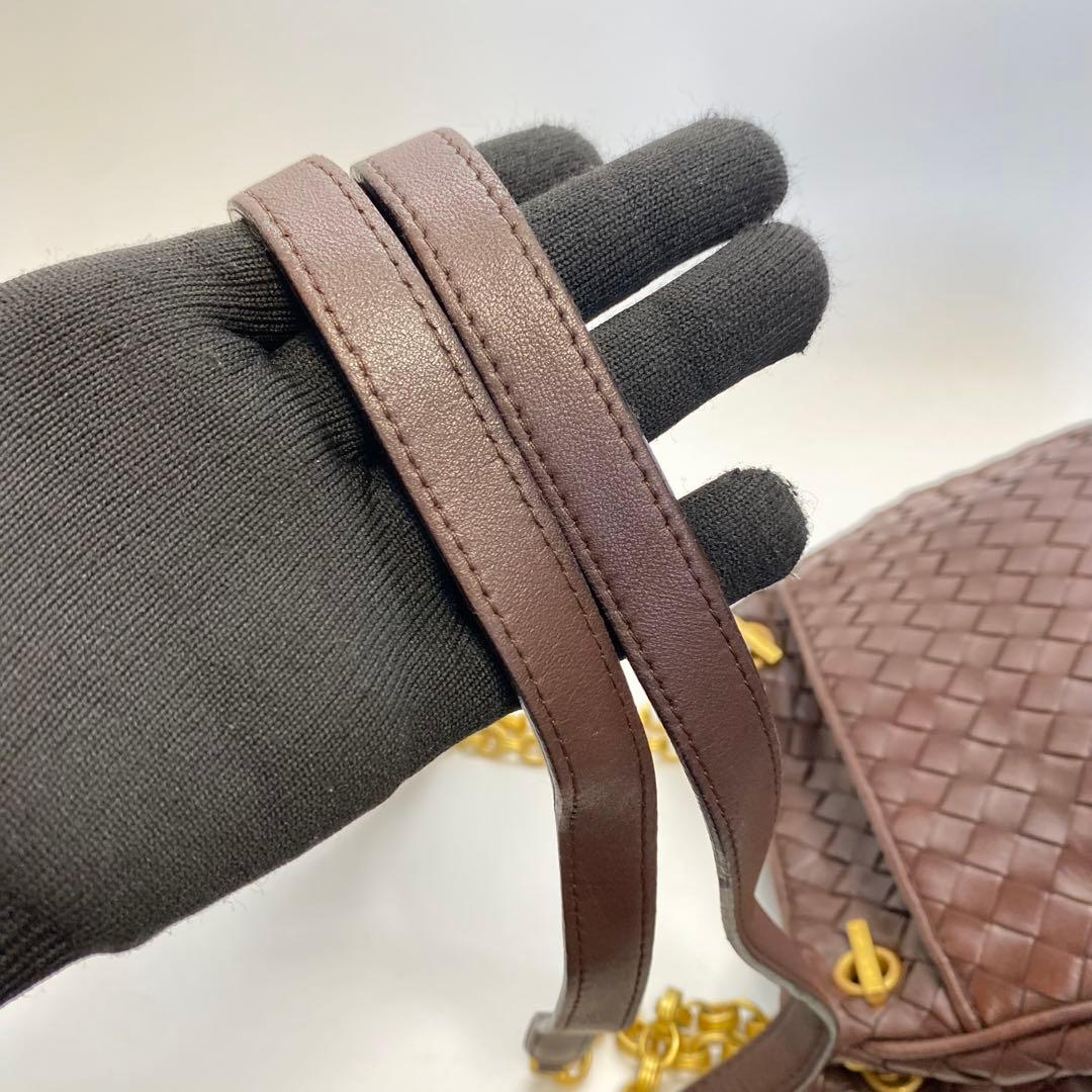 ボッテガヴェネタ ブラウン チェーンショルダーバッグ イントレチャート