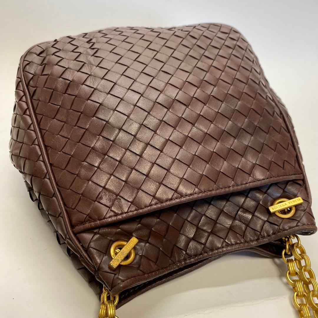 ボッテガヴェネタ ブラウン チェーンショルダーバッグ イントレチャート