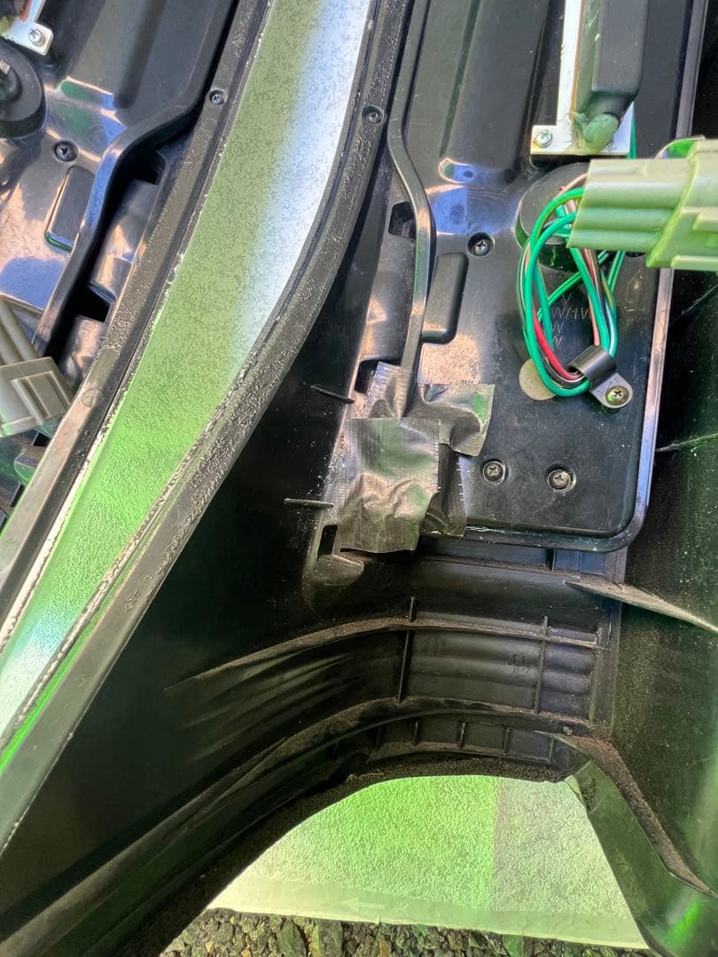 ヴァレンティテール　c26 セレナ　流れるウィンカー