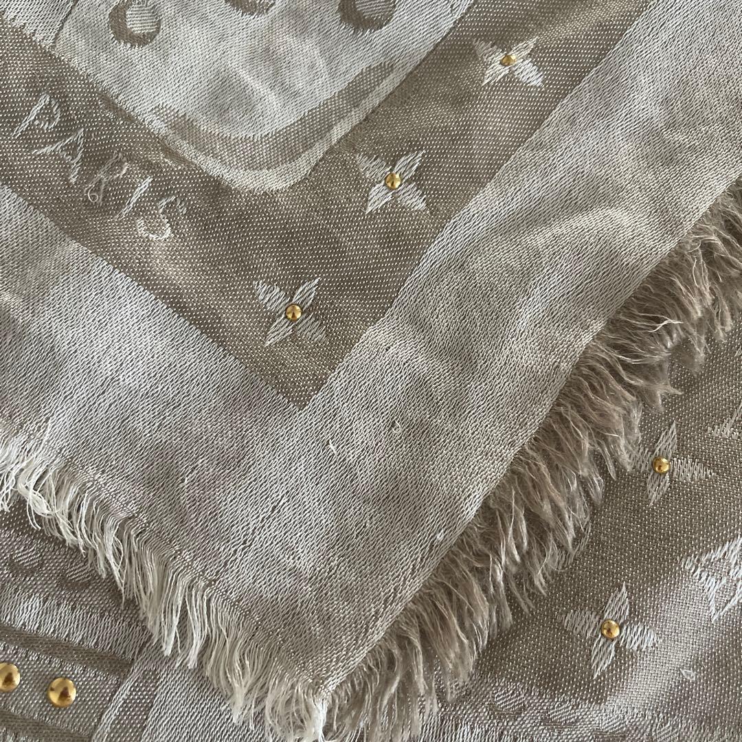 Louis Vuittonルイヴィトン　大判ストールスタッズショール　ベージュ