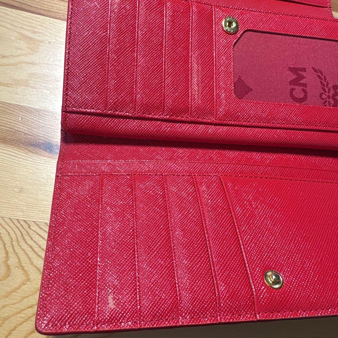 MCM赤レザー.ロゴ型押し箱あり三つ折り長財布.財布.韓国
