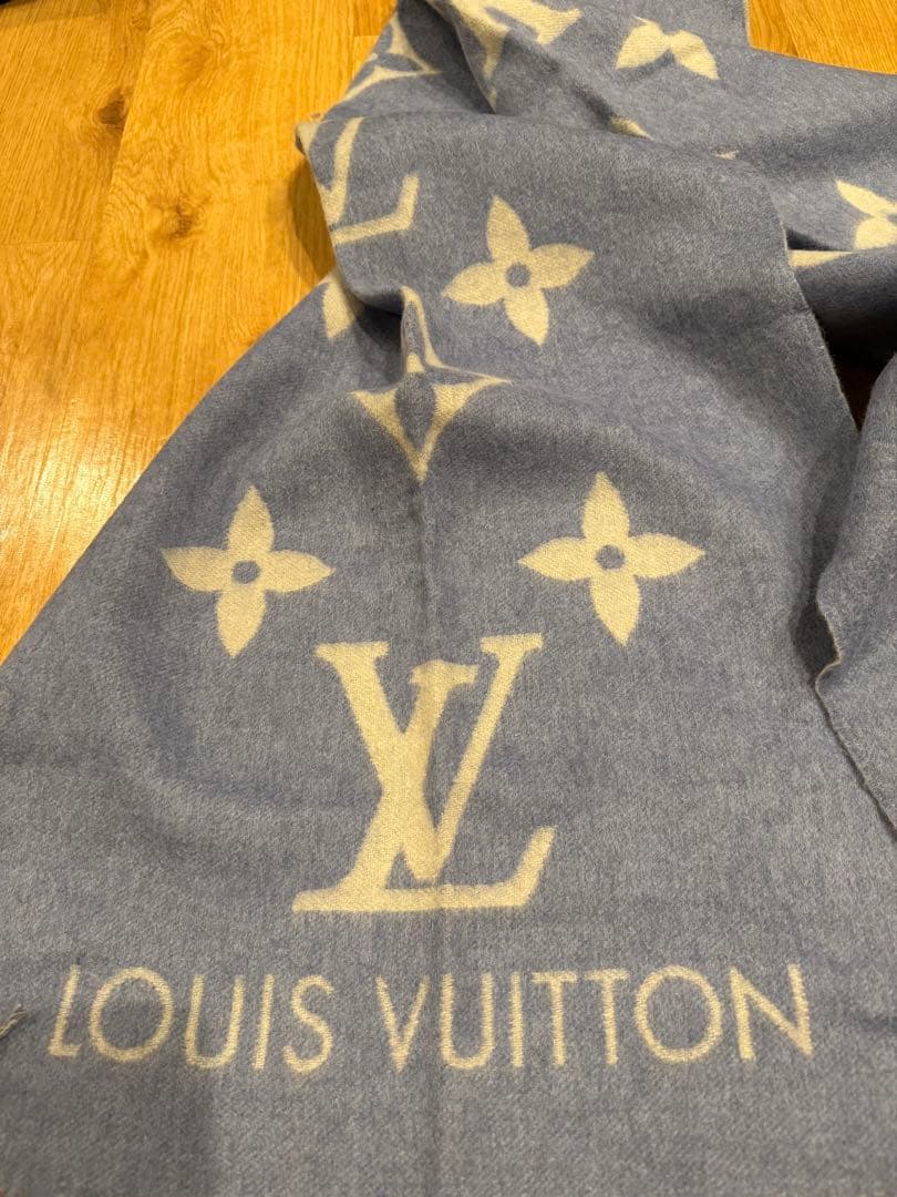 ルイヴィトン マフラー カシミヤ　レイキャビック ライトブルー