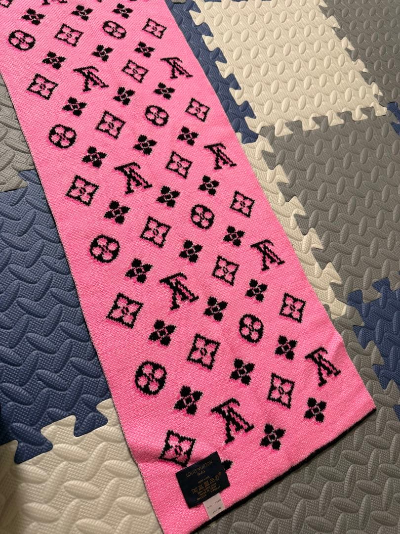 Louis Vuitton マフラー ブラック×ピンク