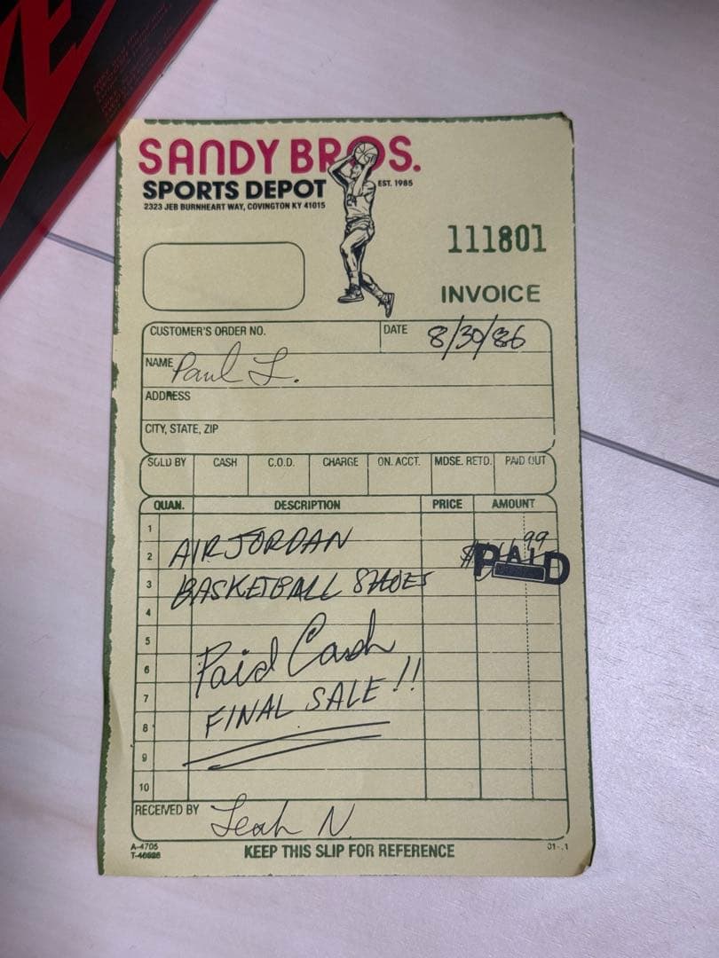 ナイキエアジョーダン 1 レトロ HIGH OG “Chicago” 24cm