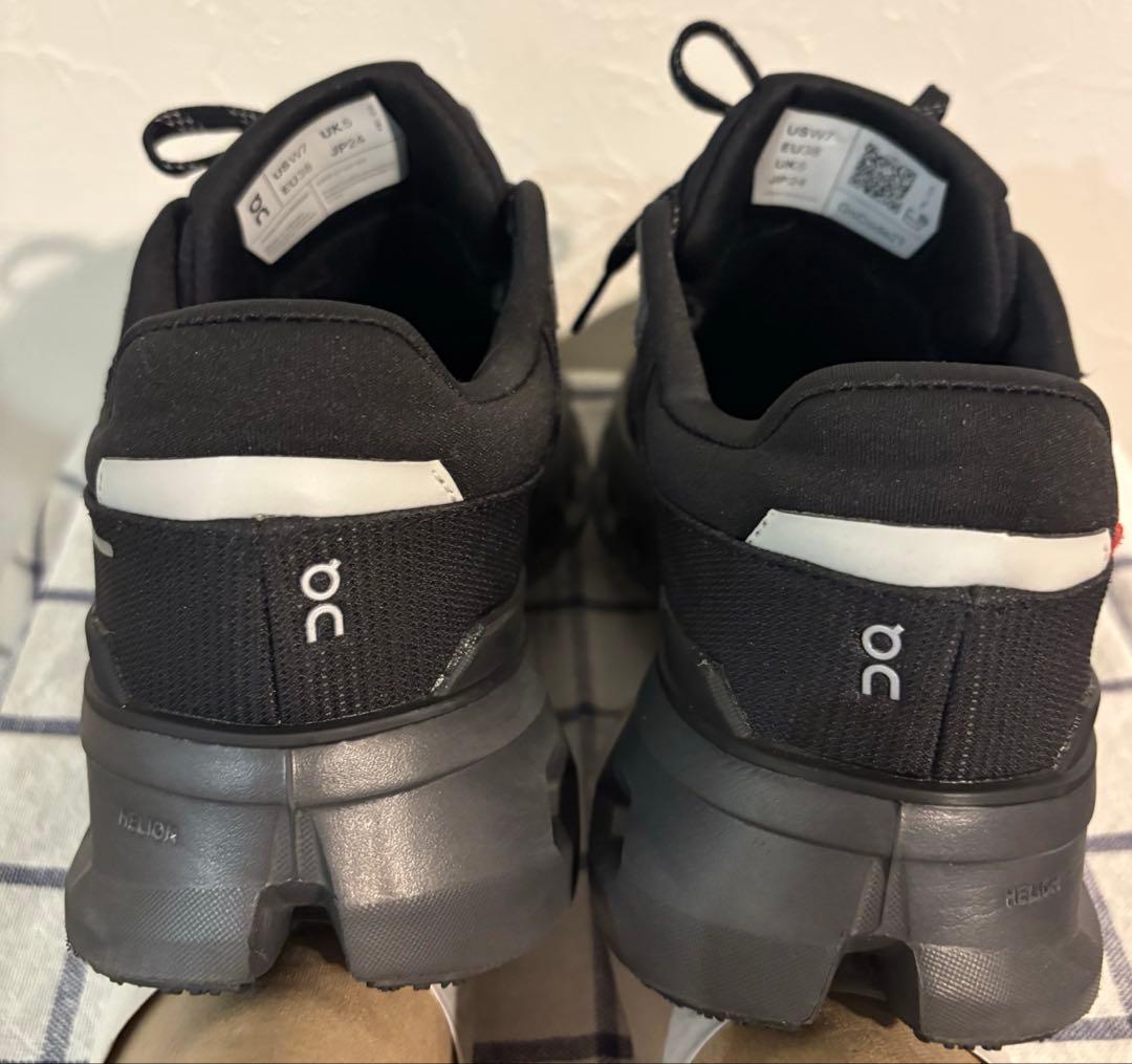 On クラウドランナー 2 ウォータープルーフ