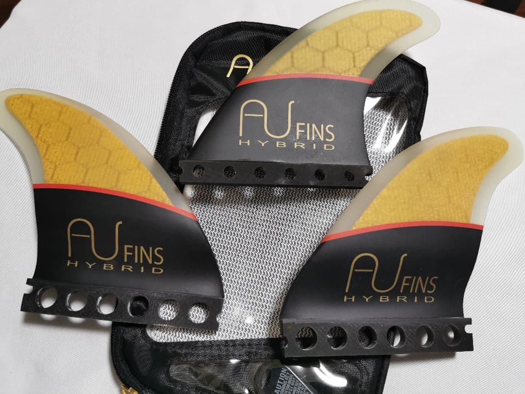 Futures トライ フィン AUフィン AUfins ブラックイエロー